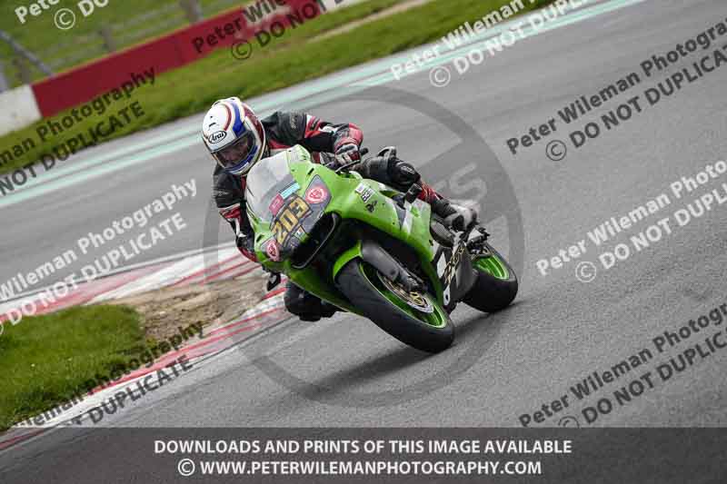 donington no limits trackday;donington park photographs;donington trackday photographs;no limits trackdays;peter wileman photography;trackday digital images;trackday photos